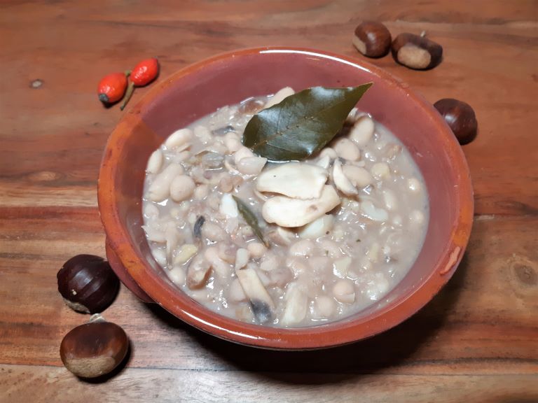 Zuppa Castagne e Fagioli alla Beneventana